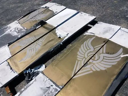 زیبایی و برندینگ درب آسانسور با سندبلاست