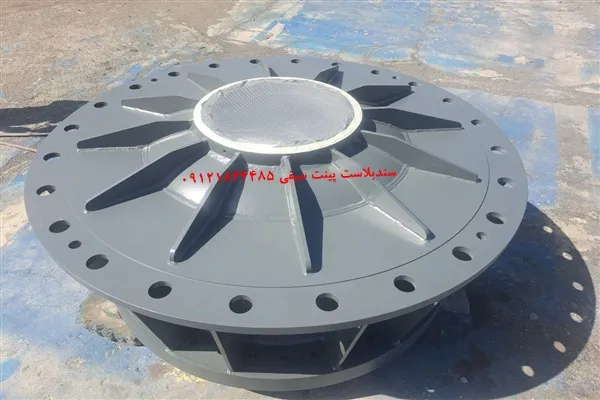 اجرای تخصصی سندبلاست و رنگ‌آمیزی اپوکسی اسپیندل در صنعت نفت و گاز