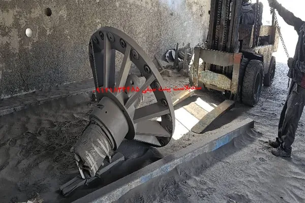 سندبلاست و رنگ‌آمیزی اپوکسی درپوش اسپیندل
