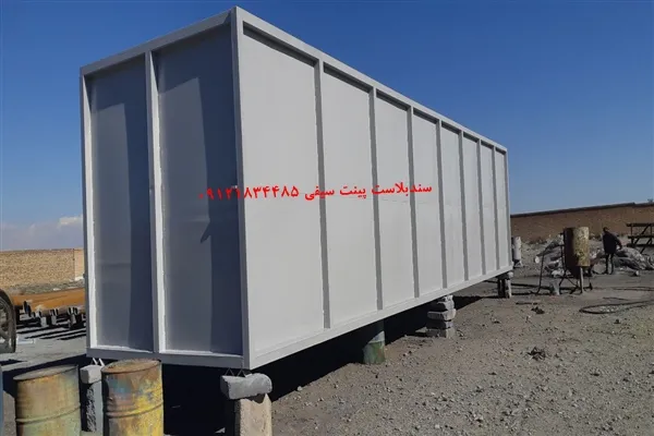 سندبلاست و رنگ‌آمیزی پکیج تصفیه آب و فاضلاب